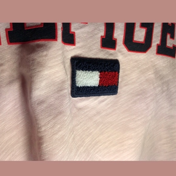 TOMMY HILFIGER Women’s T-Shirt - Picture 6 of 6